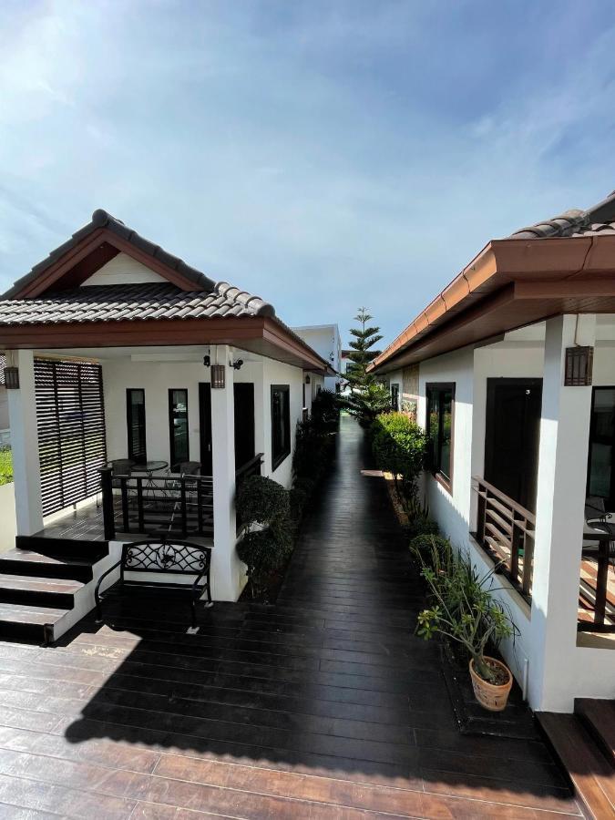 Virawan Pool Kohlarn วิราวัน พลู รีสอร์ต ที่พักเกาะล้าน Курортный комплекс