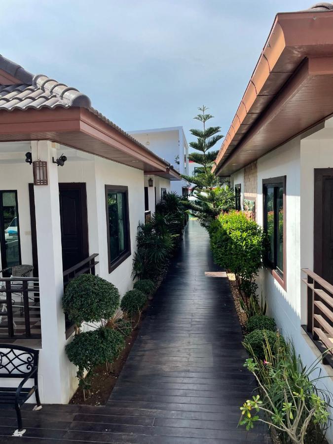 Курортный комплекс Virawan Pool Kohlarn วิราวัน พลู รีสอร์ต ที่พักเกาะล้าน Лан